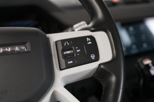 Land Rover Defender P400 S