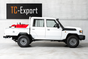 Toyota Land Cruiser HZJ79 4x4 Double Cab Pick-up Fire Fighting Vehicle