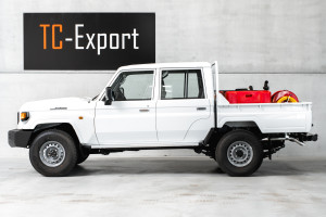 Toyota Land Cruiser HZJ79 4x4 Double Cab Pick-up Fire Fighting Vehicle