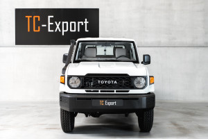 Toyota Land Cruiser HZJ79 4x4 Double Cab Pick-up Fire Fighting Vehicle