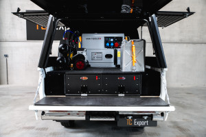 Toyota Land Cruiser HZJ79 4x4 Double Cab Pick-up Service Vehicle