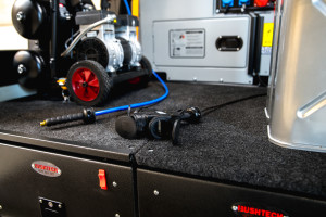 Toyota Land Cruiser HZJ79 4x4 Double Cab Pick-up Service Vehicle