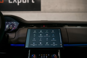 Range Rover P510e SWB SV 23MY