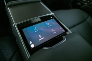 Range Rover P510e SWB SV 23MY