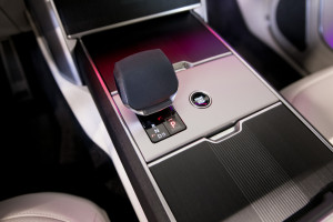 Range Rover P550e Autobiography 24MY