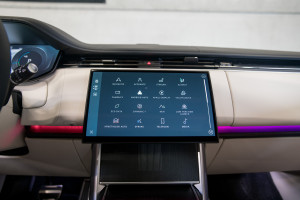 Range Rover P550e Autobiography 24MY