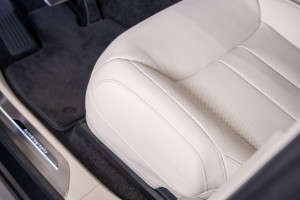 Range Rover P550e Autobiography 24MY