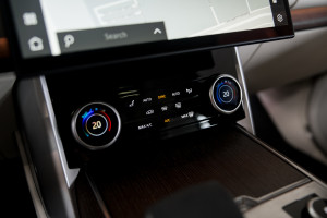 Range Rover P530 LWB Autobiography 23MY