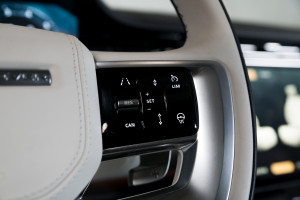 Range Rover P530 LWB Autobiography 23MY