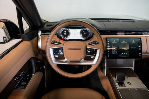 Range Rover P530 LWB Autobiography 25MY 7 Seats