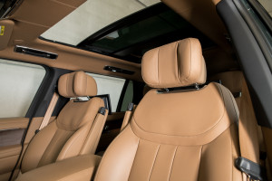 Range Rover P530 LWB Autobiography 25MY 7 Seats