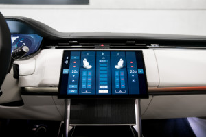 Range Rover P550e Autobiography 24MY