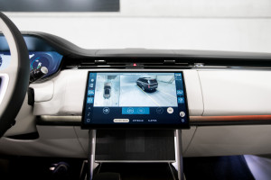 Range Rover P550e Autobiography 24MY