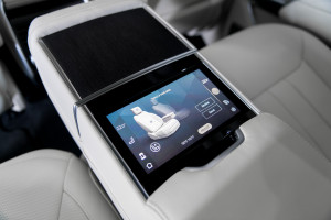 Range Rover P550e Autobiography 24MY