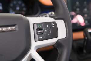 Land Rover Defender P400 X Dynamic