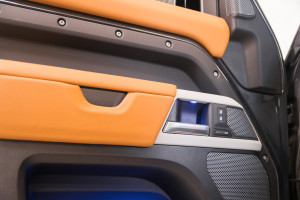 Land Rover Defender P400 X Dynamic