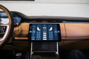 Range Rover P460e Autobiography 25MY