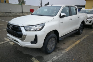 Toyota Hilux 2.4 AUT